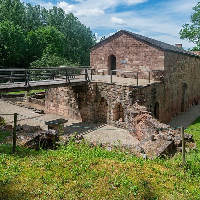 Photo de Ruines de lancien prieuré du Sauvage