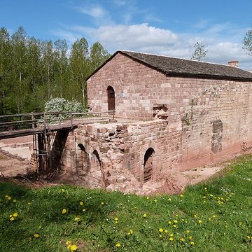 Ruines de lancien prieuré du Sauvage
