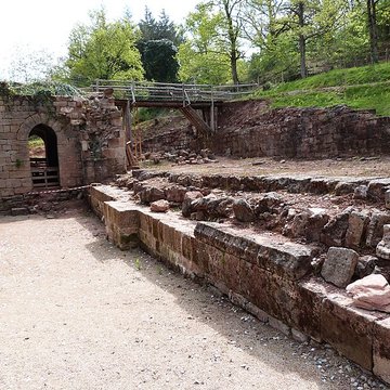 Ruines de lancien prieuré du Sauvage