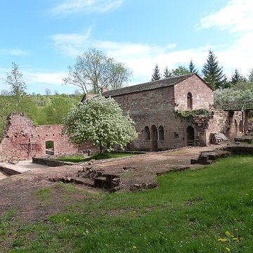 Ruines de lancien prieuré du Sauvage