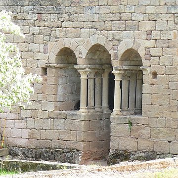 Ruines de lancien prieuré du Sauvage
