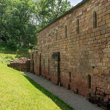 Ruines de lancien prieuré du Sauvage