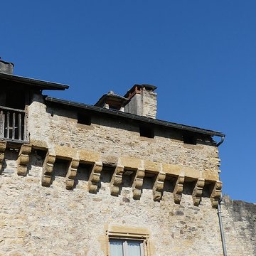 Enceinte fortifiée du village de Flaujac