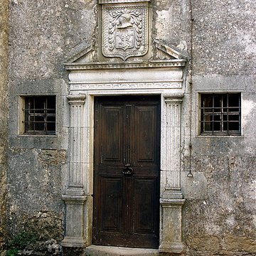Maison adossée au front Nord des remparts