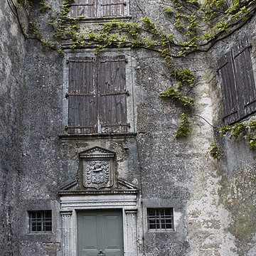 Maison adossée au front Nord des remparts