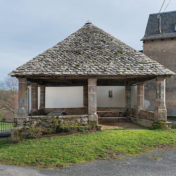 Photo de Halle-oratoire du hameau de Naves