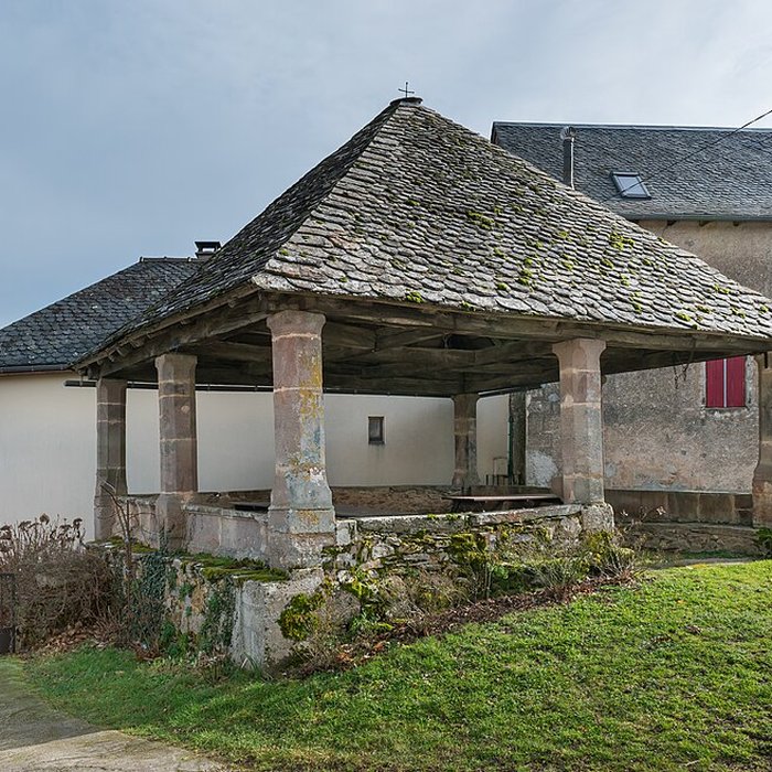 Photo de Halle-oratoire du hameau de Naves