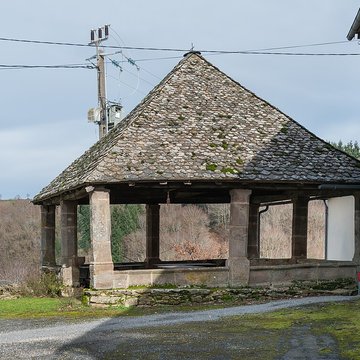 Halle-oratoire du hameau de Naves