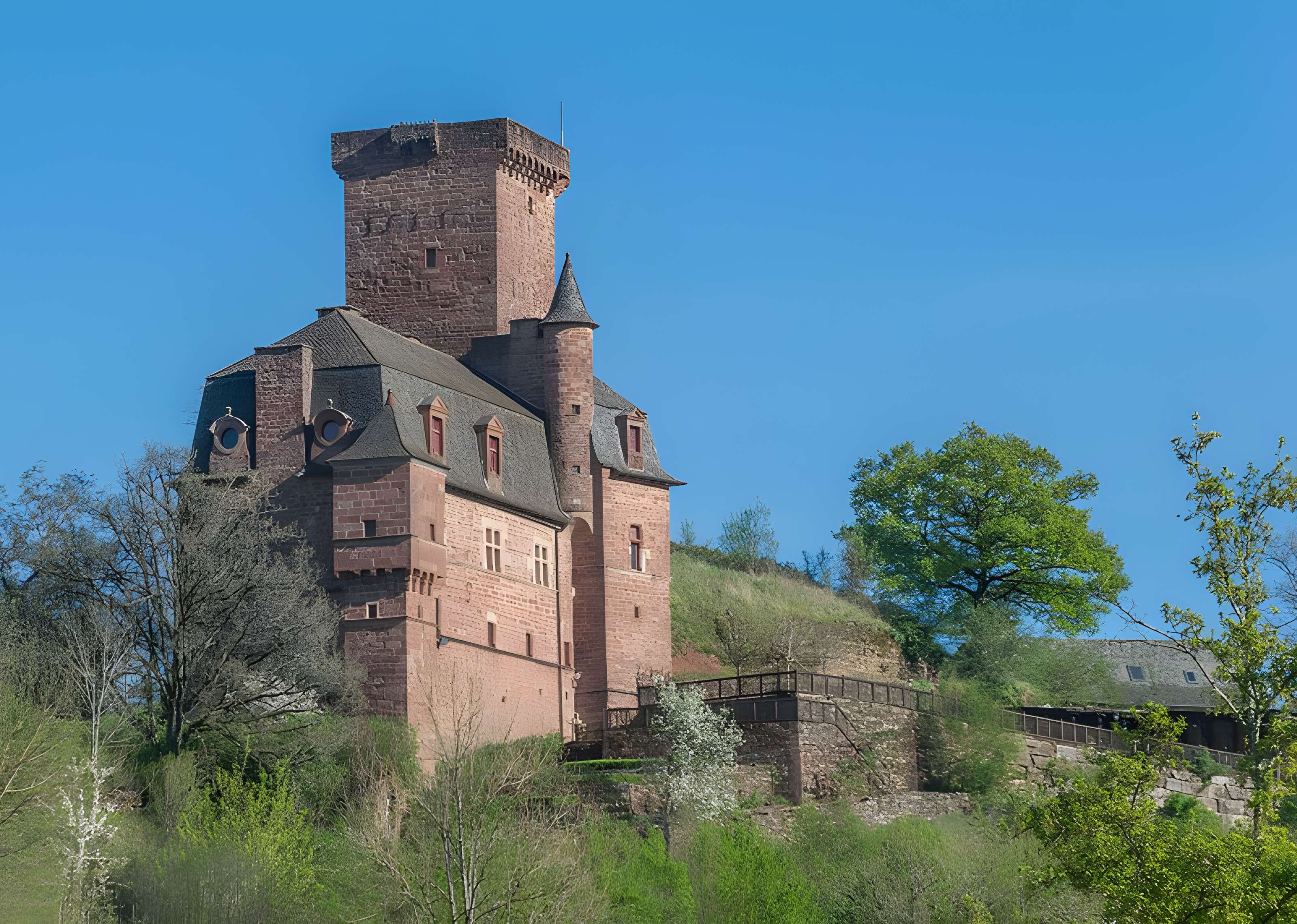 Château Mage et château de la Servairie
