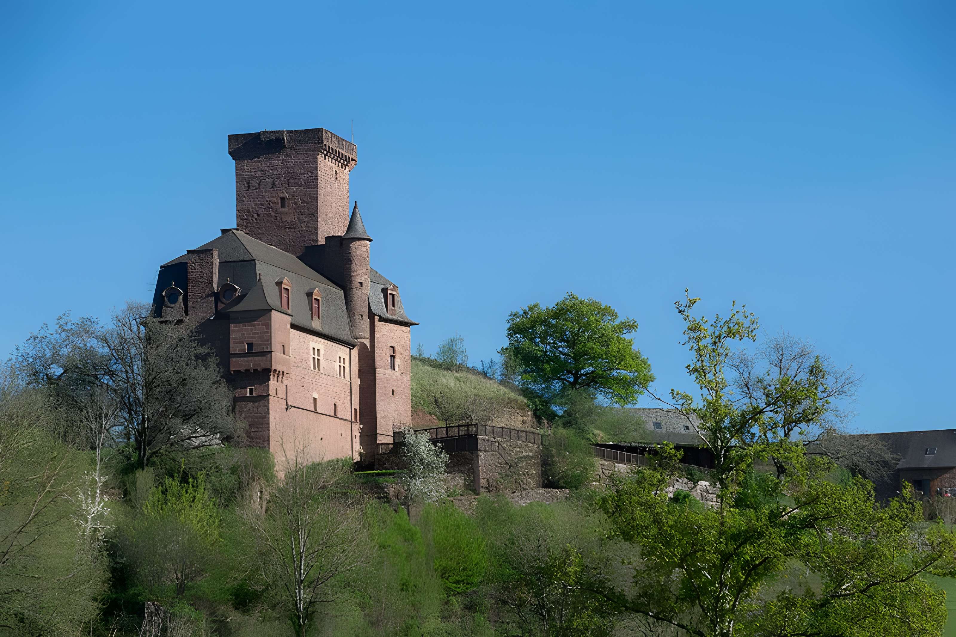 Château Mage et château de la Servairie