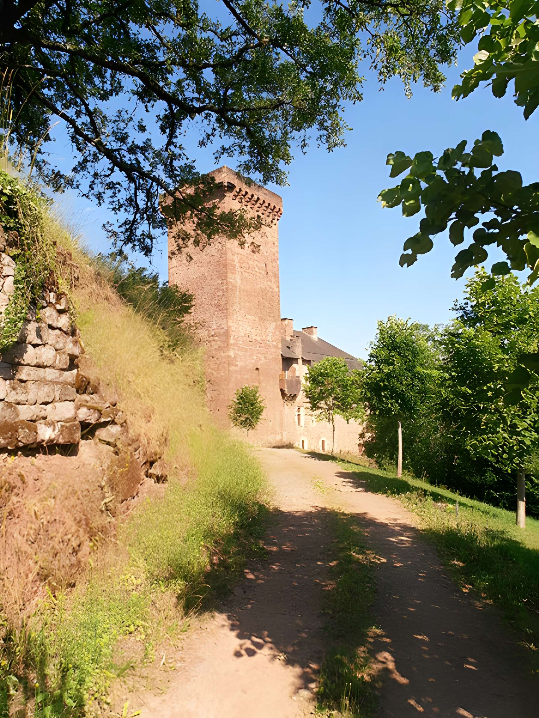 Château Mage et château de la Servairie
