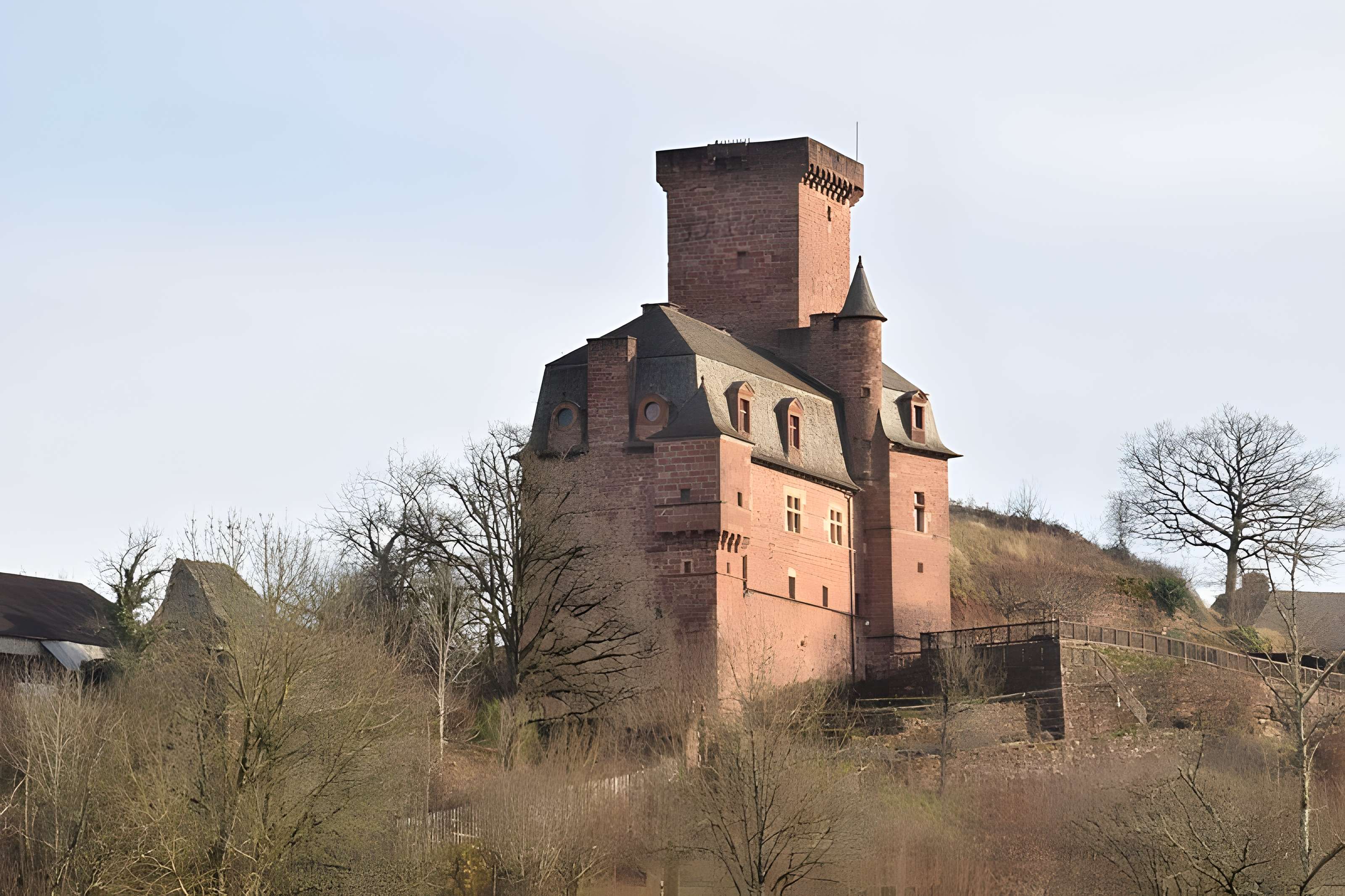 Château Mage et château de la Servairie