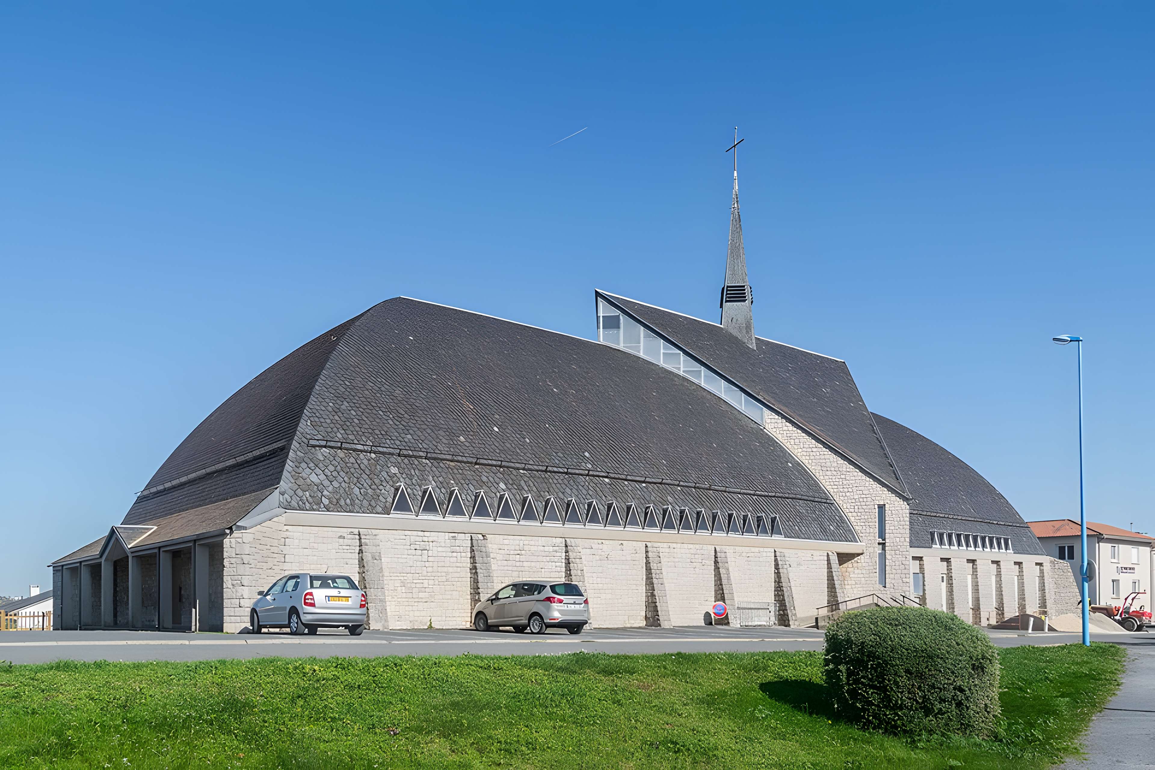 Eglise Saint-Joseph l'Artisan