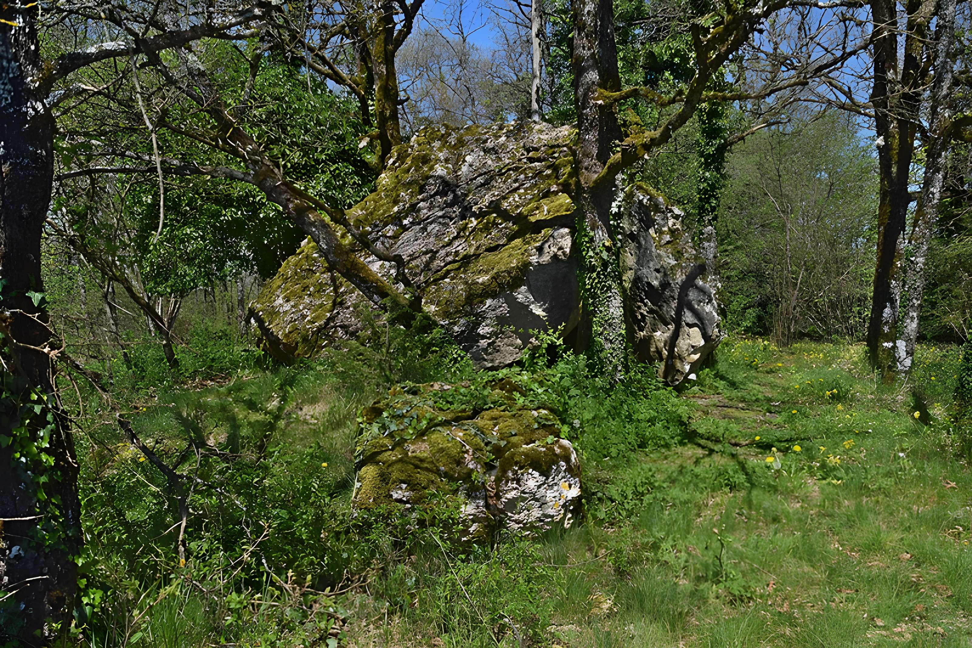 Site archéologique du dolmen du Roc de la Françoune