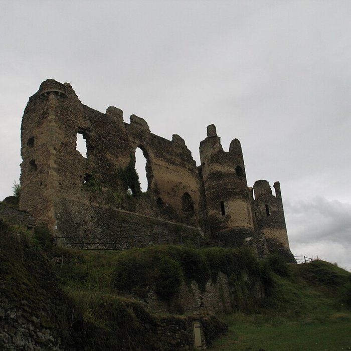 Photo de Château-Rocher de Saint-Rémy-de-Blot