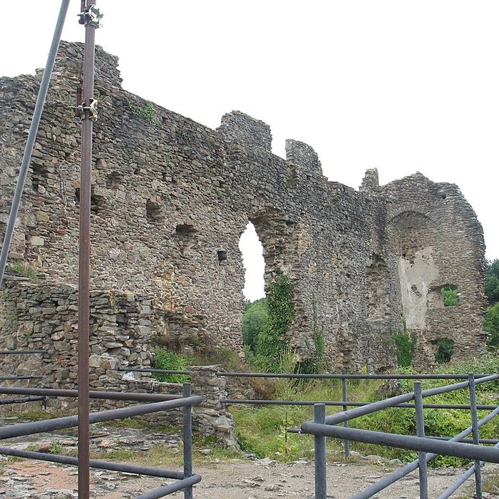 Photo de Château-Rocher de Saint-Rémy-de-Blot
