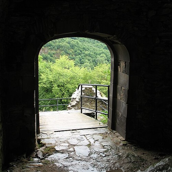 Photo de Château-Rocher de Saint-Rémy-de-Blot