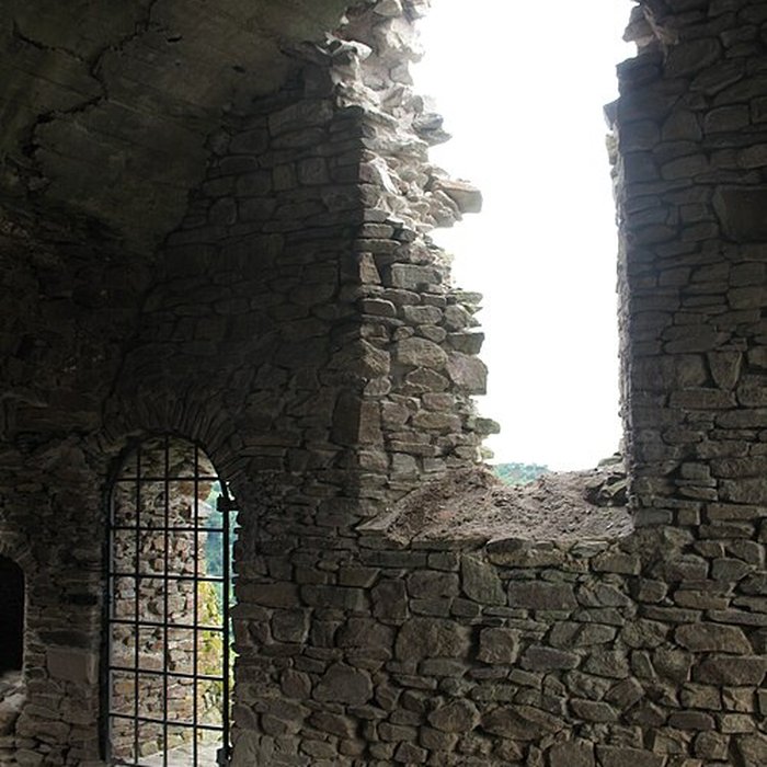 Photo de Château-Rocher de Saint-Rémy-de-Blot