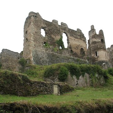 Château-Rocher de Saint-Rémy-de-Blot