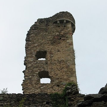 Château-Rocher de Saint-Rémy-de-Blot