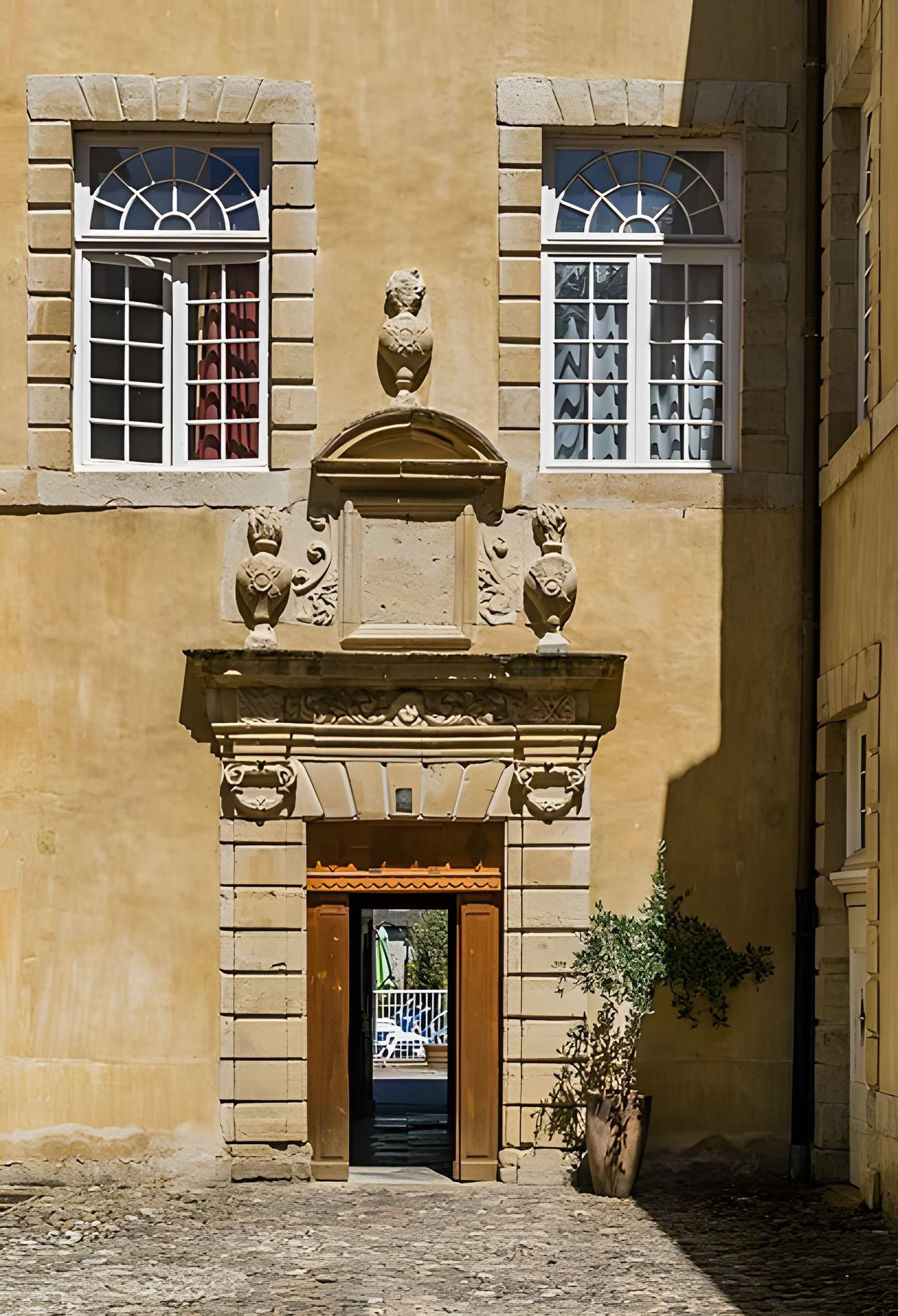 Ancien hôtel de Ricard (Ecole Saint-Louis)