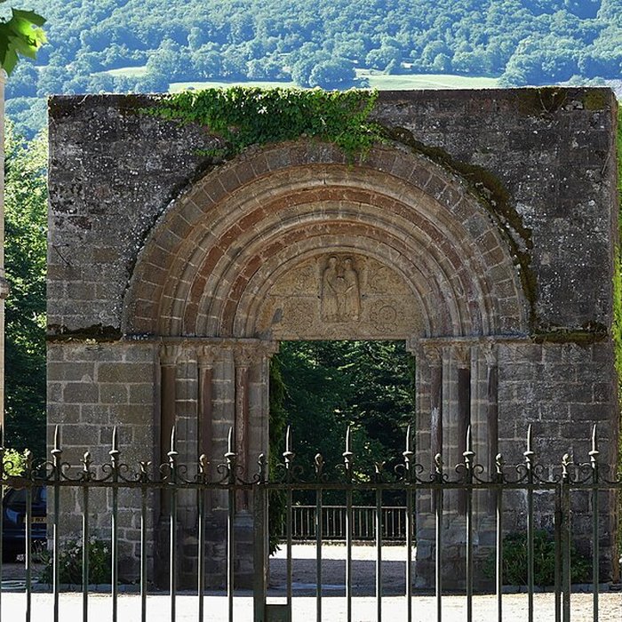 Photo de Portail roman de Levignac