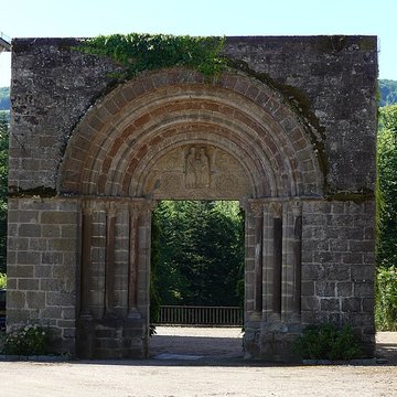 Portail roman de Levignac