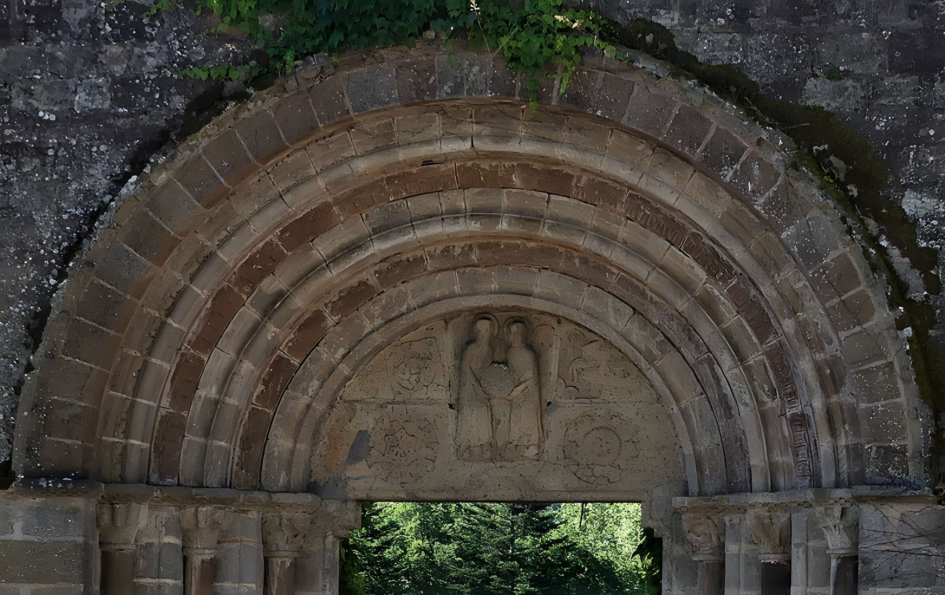 Portail roman de Levignac