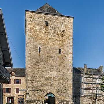 Porte de ville carrée