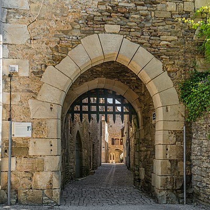 Photo de Porte de ville à machicoulis