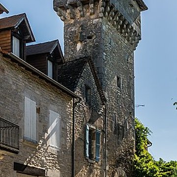 Porte de ville à machicoulis