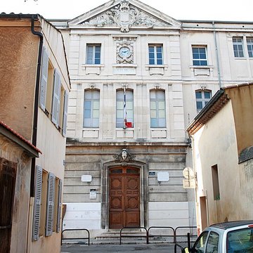 Couvent des Bénédictines et couvent des Ursulines  , actuellement collège Mignet