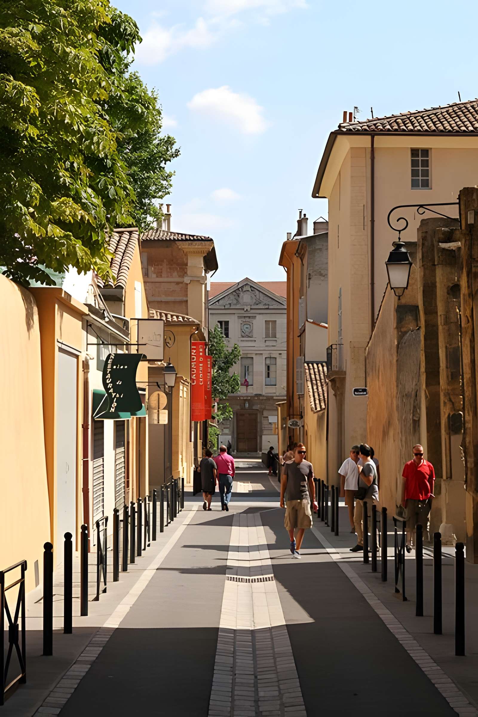 Couvent des Bénédictines et couvent des Ursulines  , actuellement collège Mignet