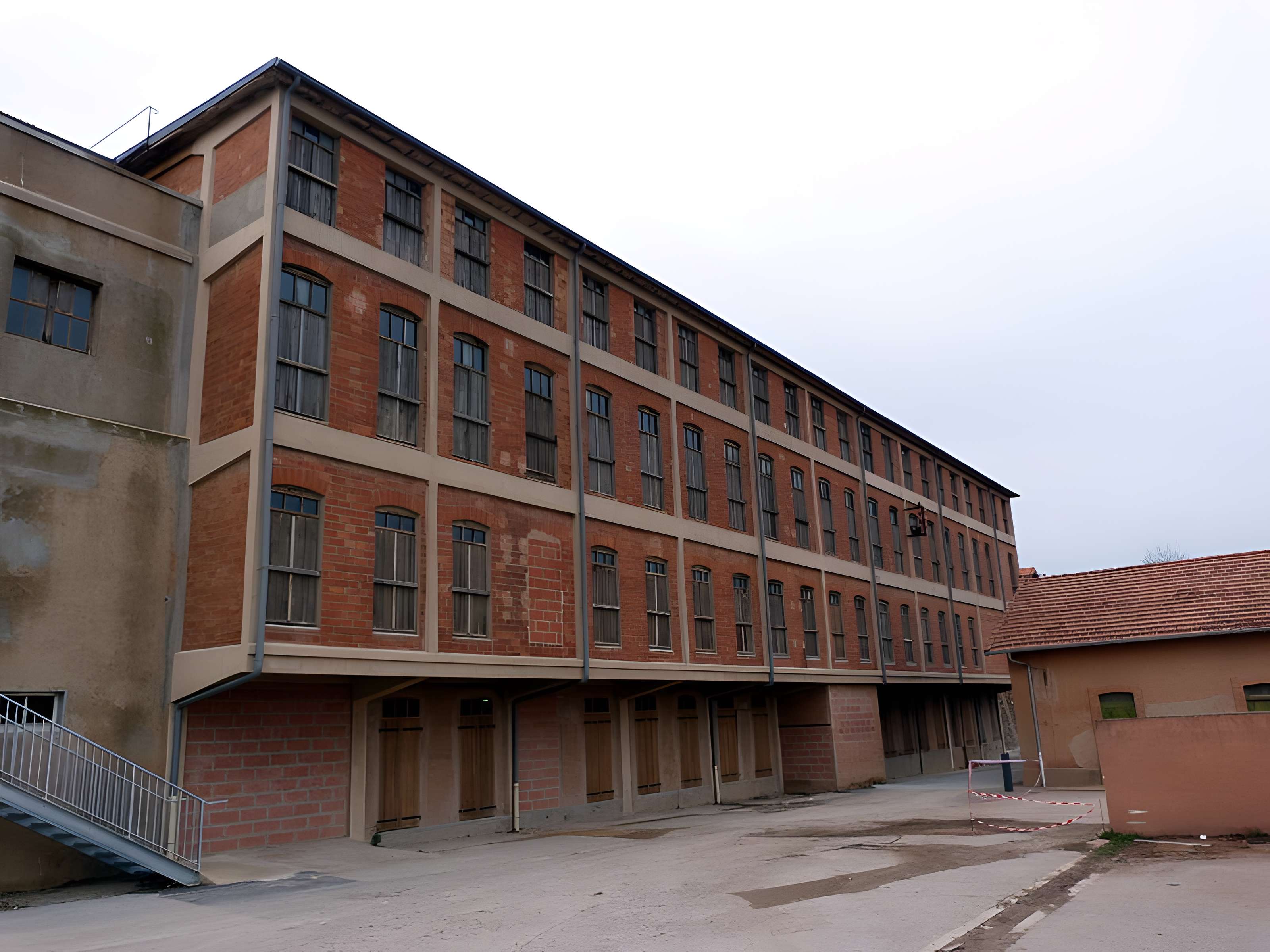 Tuilerie des Milles, ancien camp d'internement