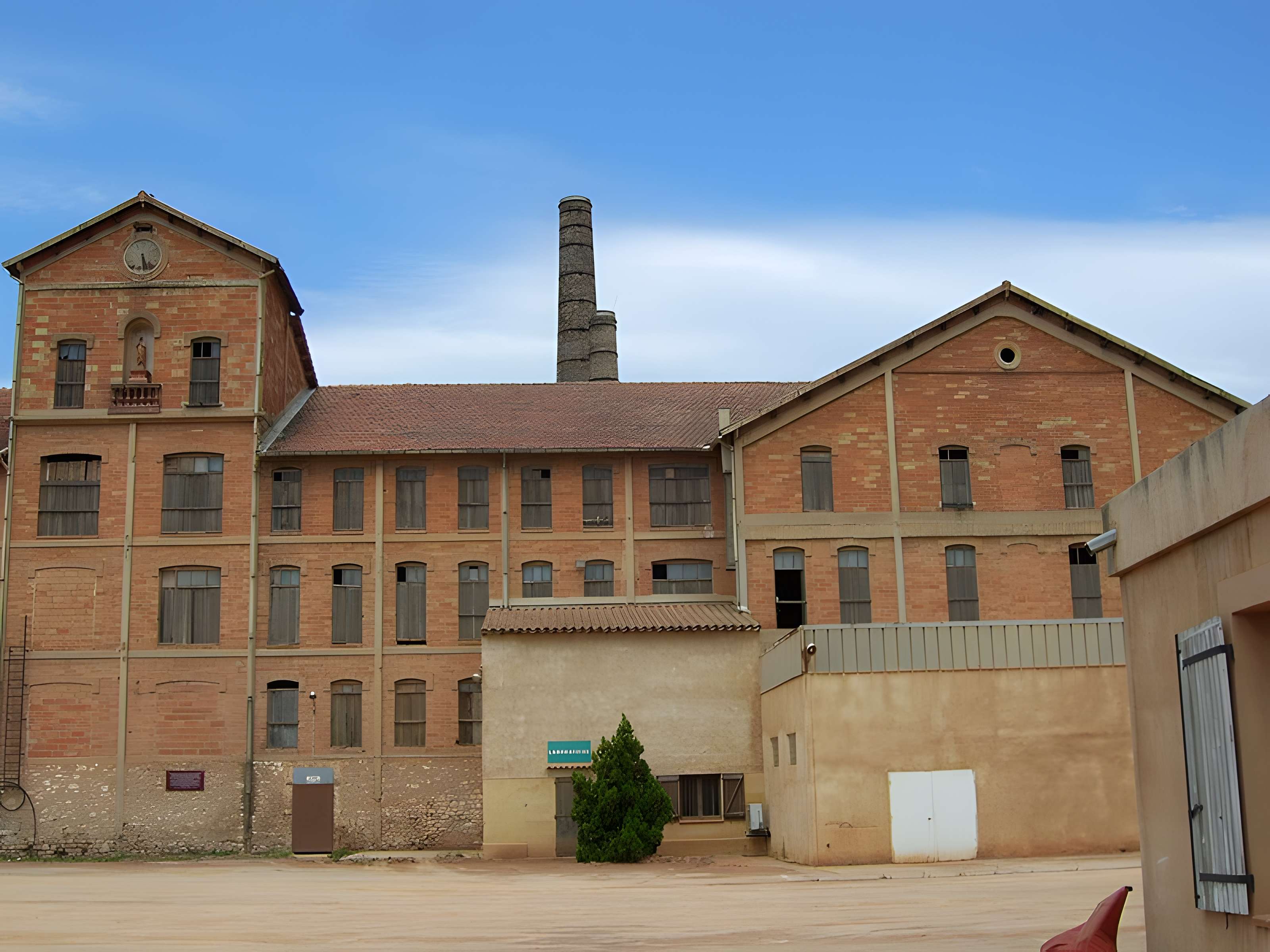 Tuilerie des Milles, ancien camp d'internement