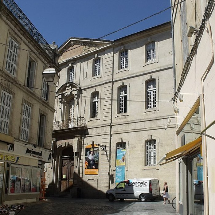 Photo de Ancien collège des Jésuites et ancien hôtel de Laval-Castellane, actuellement musée dart chrétien et Museon Arlaten