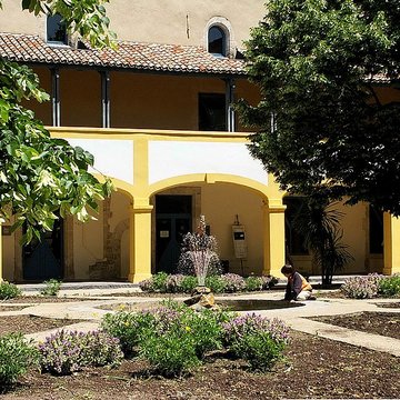 Hospices