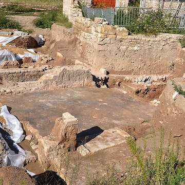 Terrain de 362, 40 m2 contenant des vestiges archéologiques