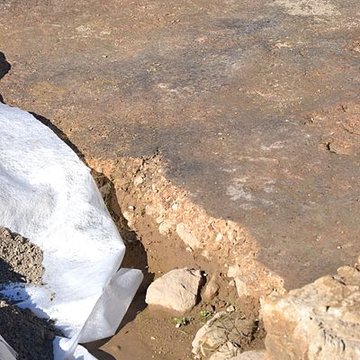 Terrain de 362, 40 m2 contenant des vestiges archéologiques