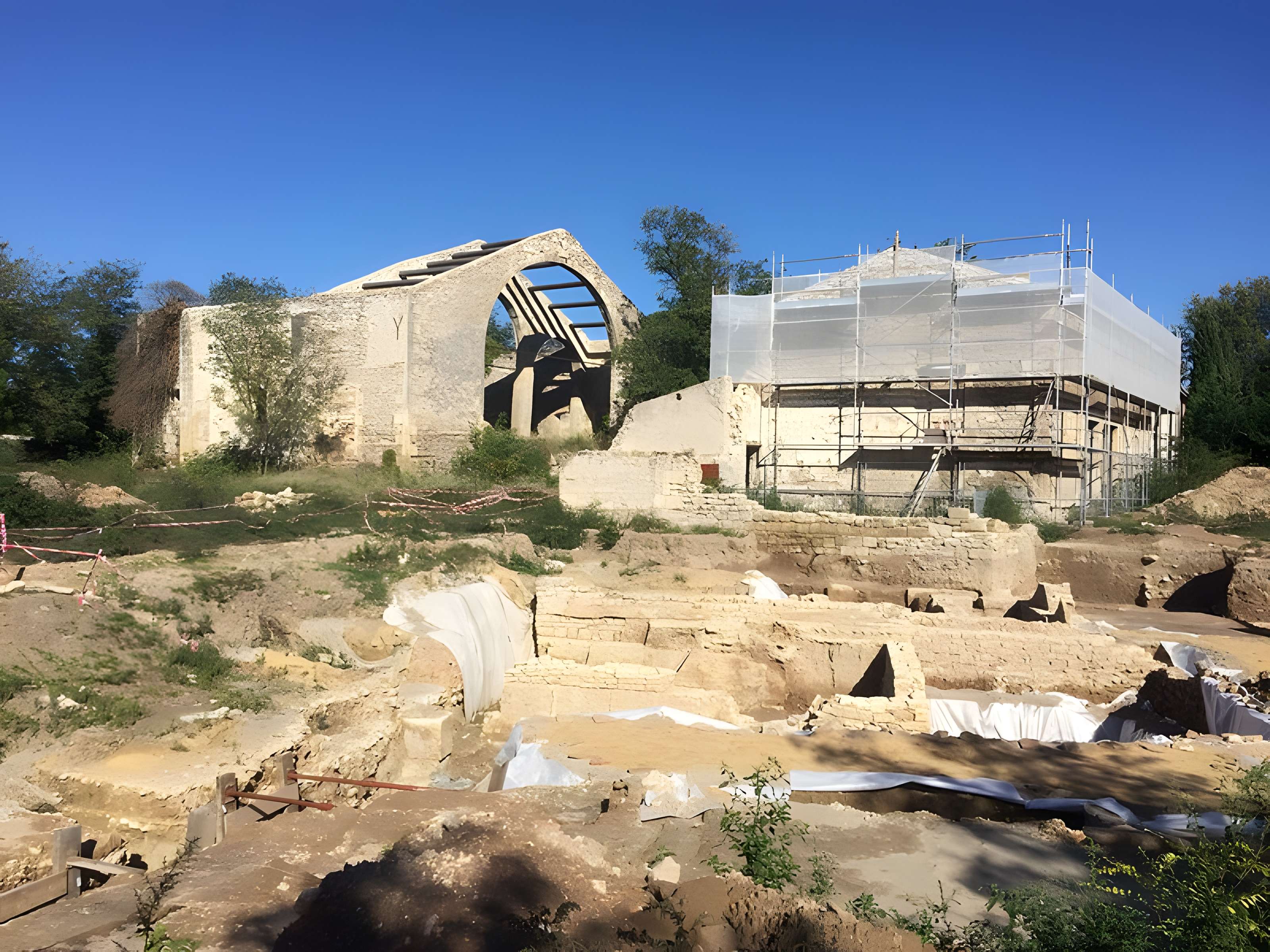 Terrain de 362, 40 m2 contenant des vestiges archéologiques