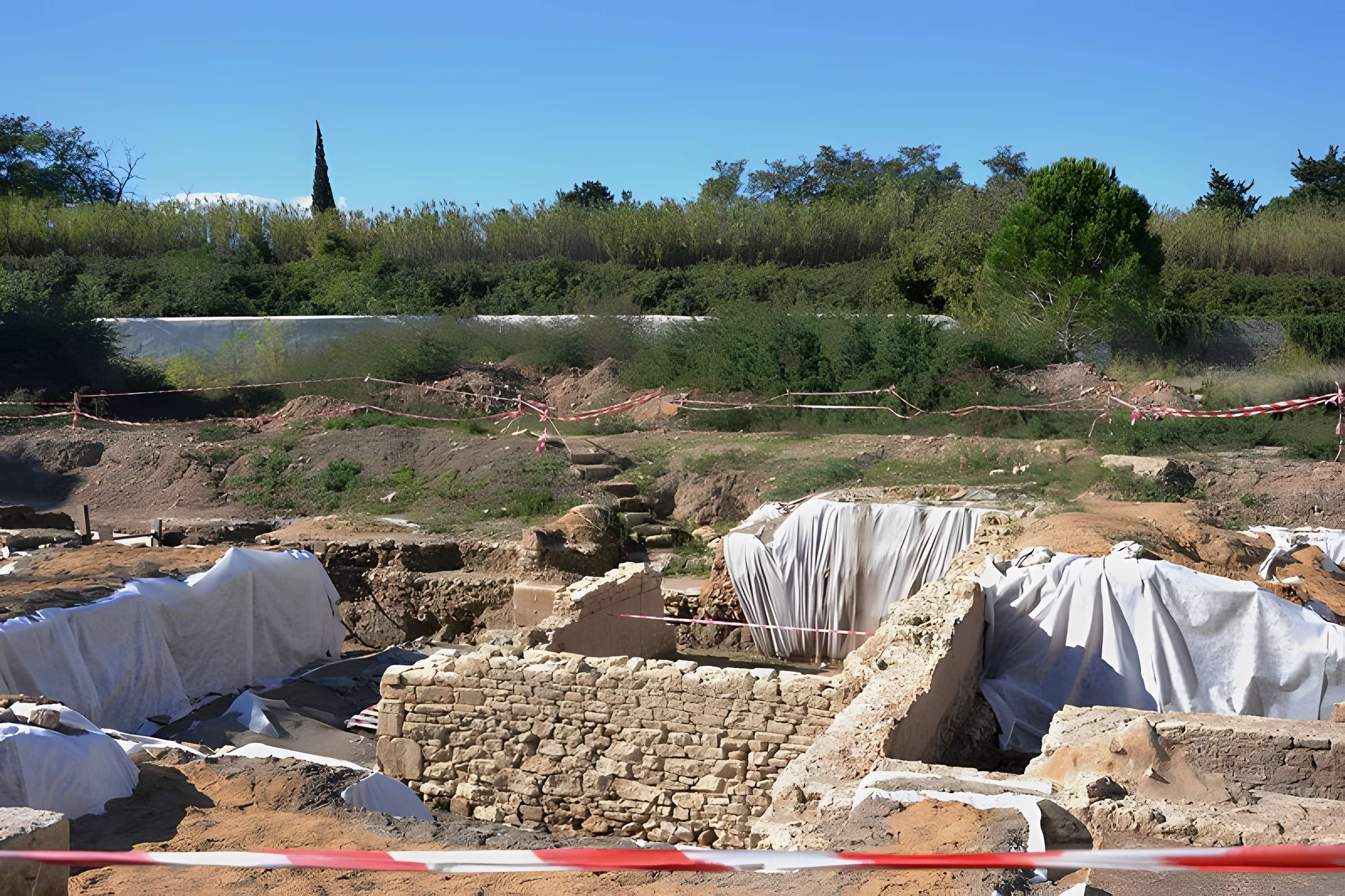 Terrain de 362, 40 m2 contenant des vestiges archéologiques