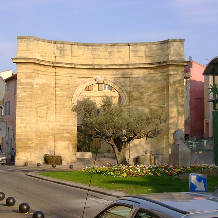 Photo de Porte dArles