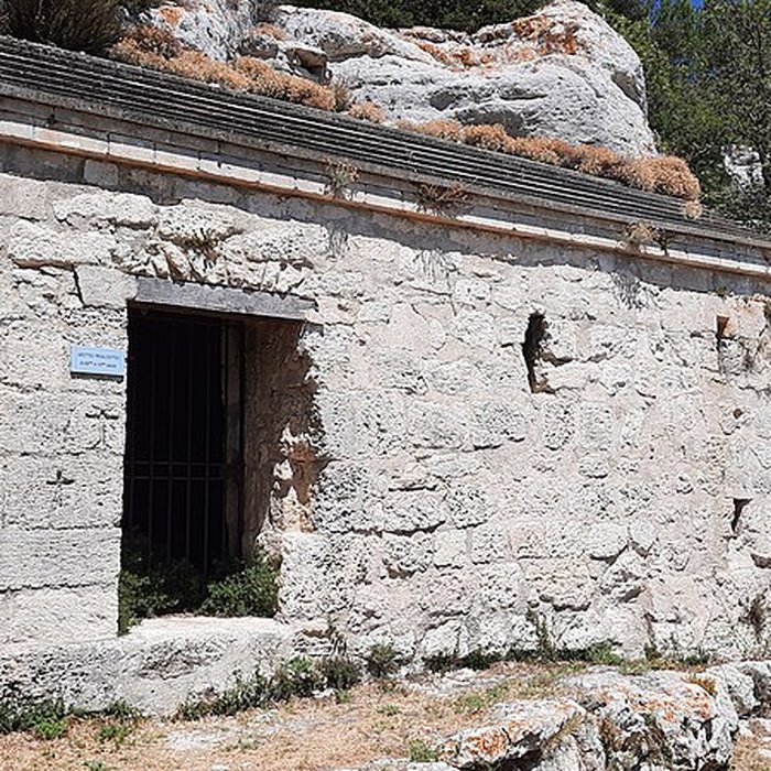 Photo de Chapelle Sainte-Anne-de-Goiron également sur commune de La-Roque-dAnthéron