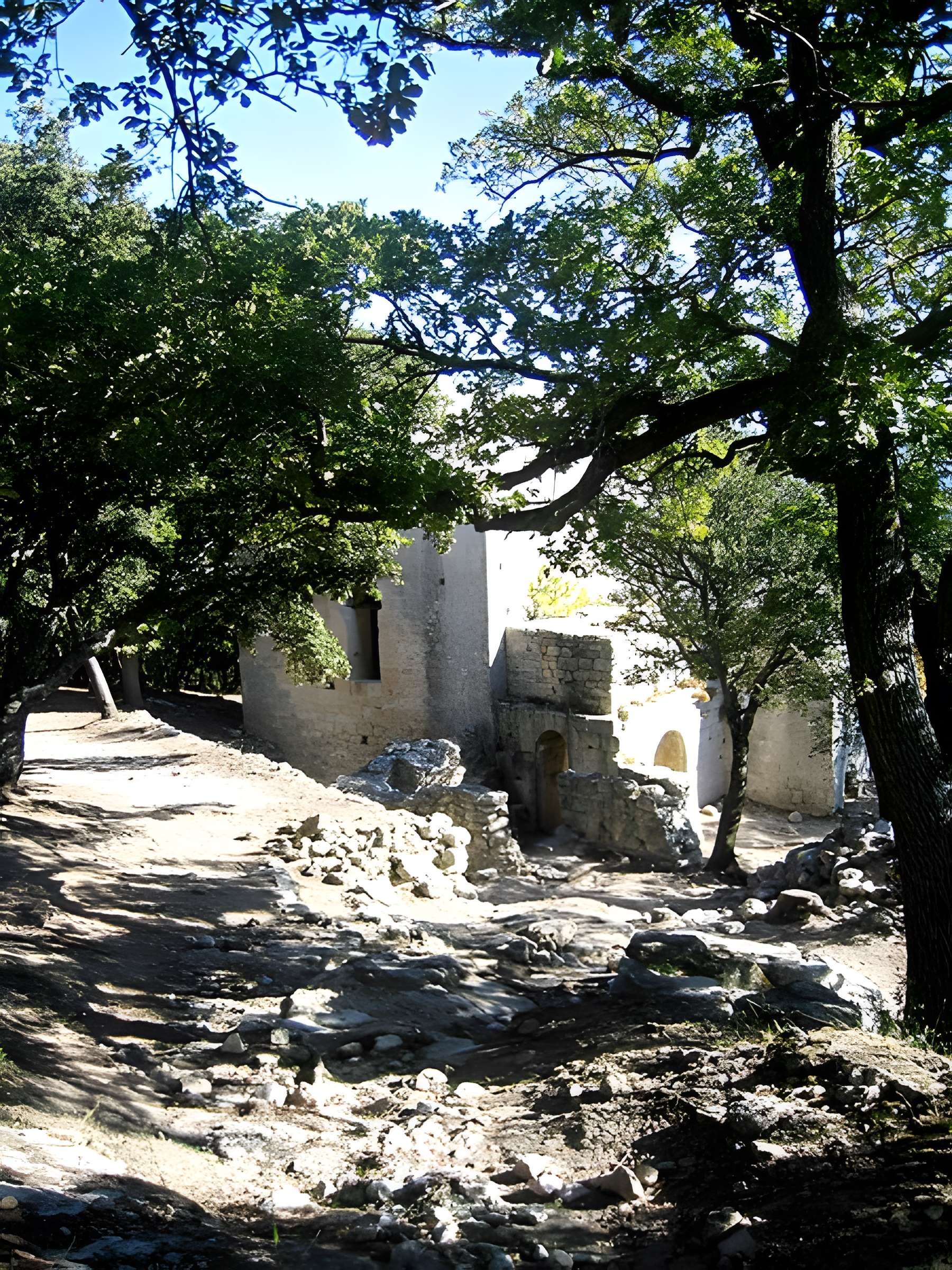 Chapelle Sainte-Anne-de-Goiron (également sur commune de Lambesc)