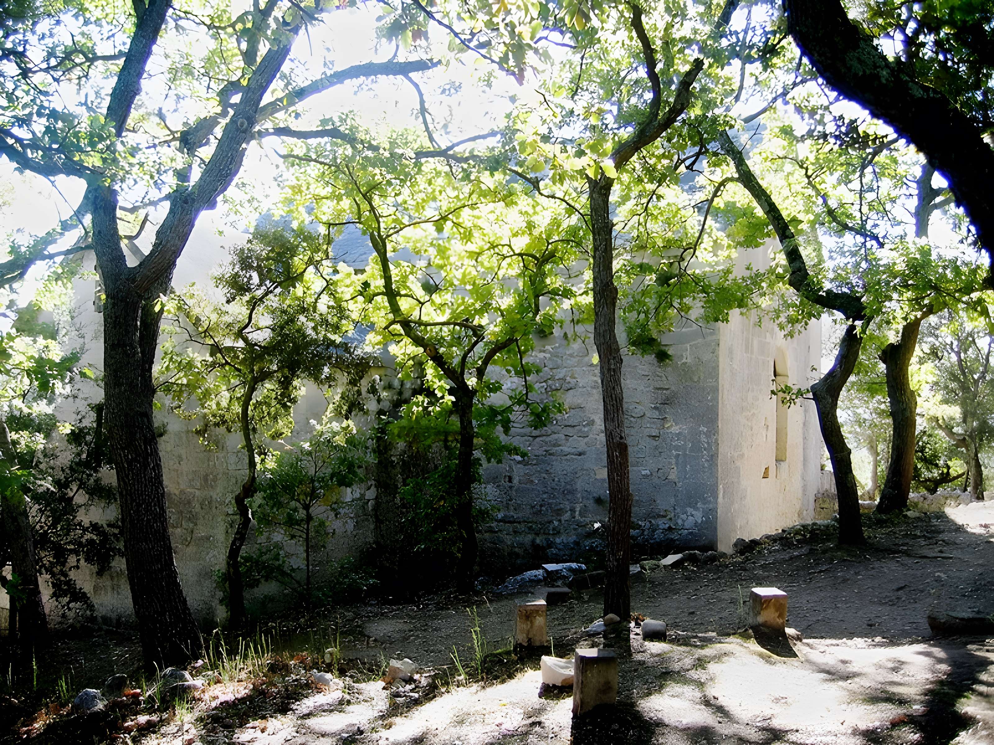 Chapelle Sainte-Anne-de-Goiron (également sur commune de Lambesc)