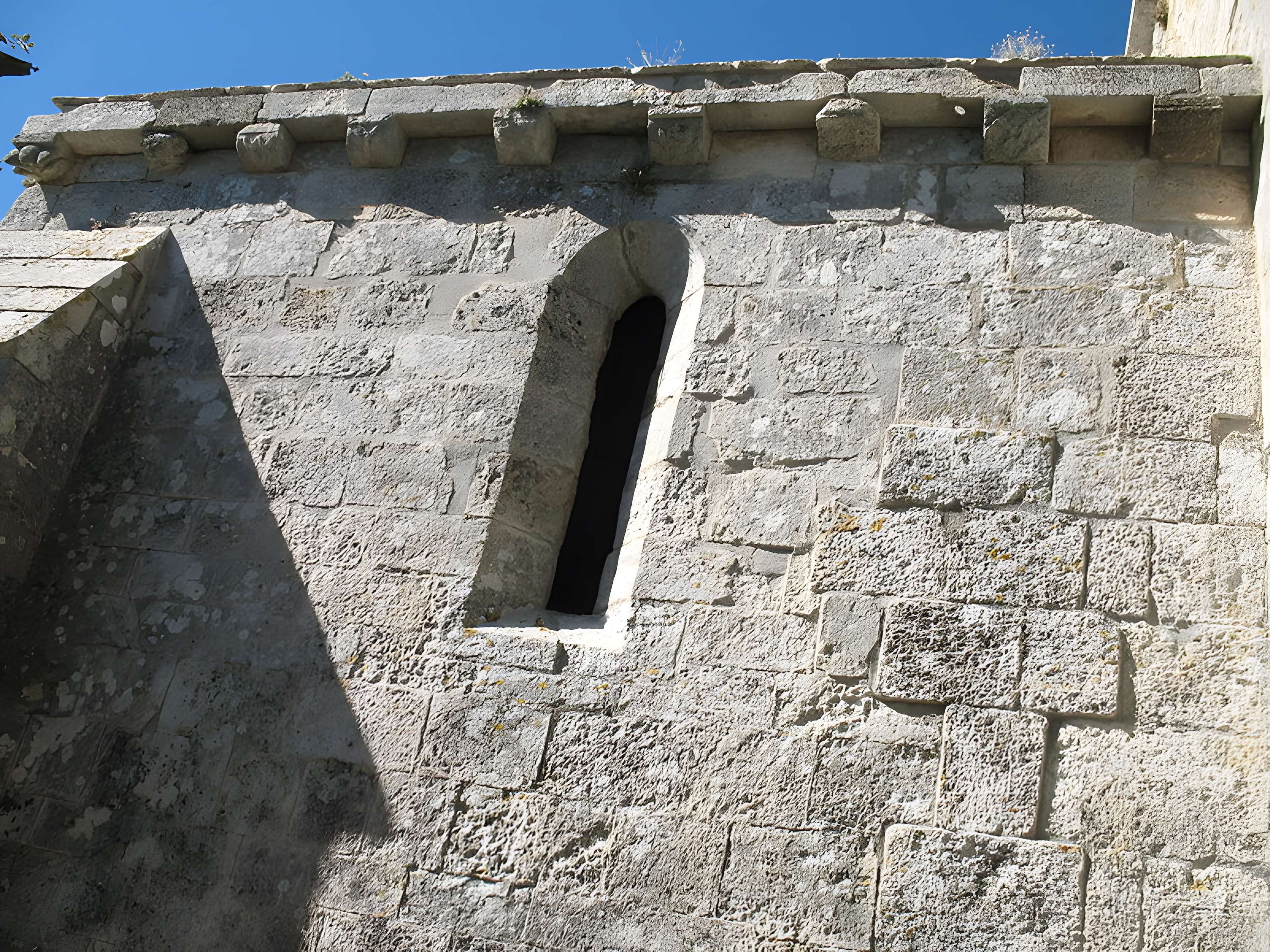 Chapelle Sainte-Anne-de-Goiron (également sur commune de Lambesc)