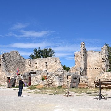 Hôpital restes de lancien