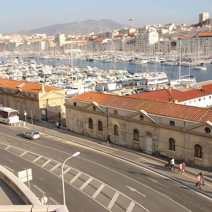 Photo de Voormalig gezondheidsdepot in Marseille