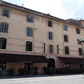 Arsenal des Galères , actuellement entrepôt