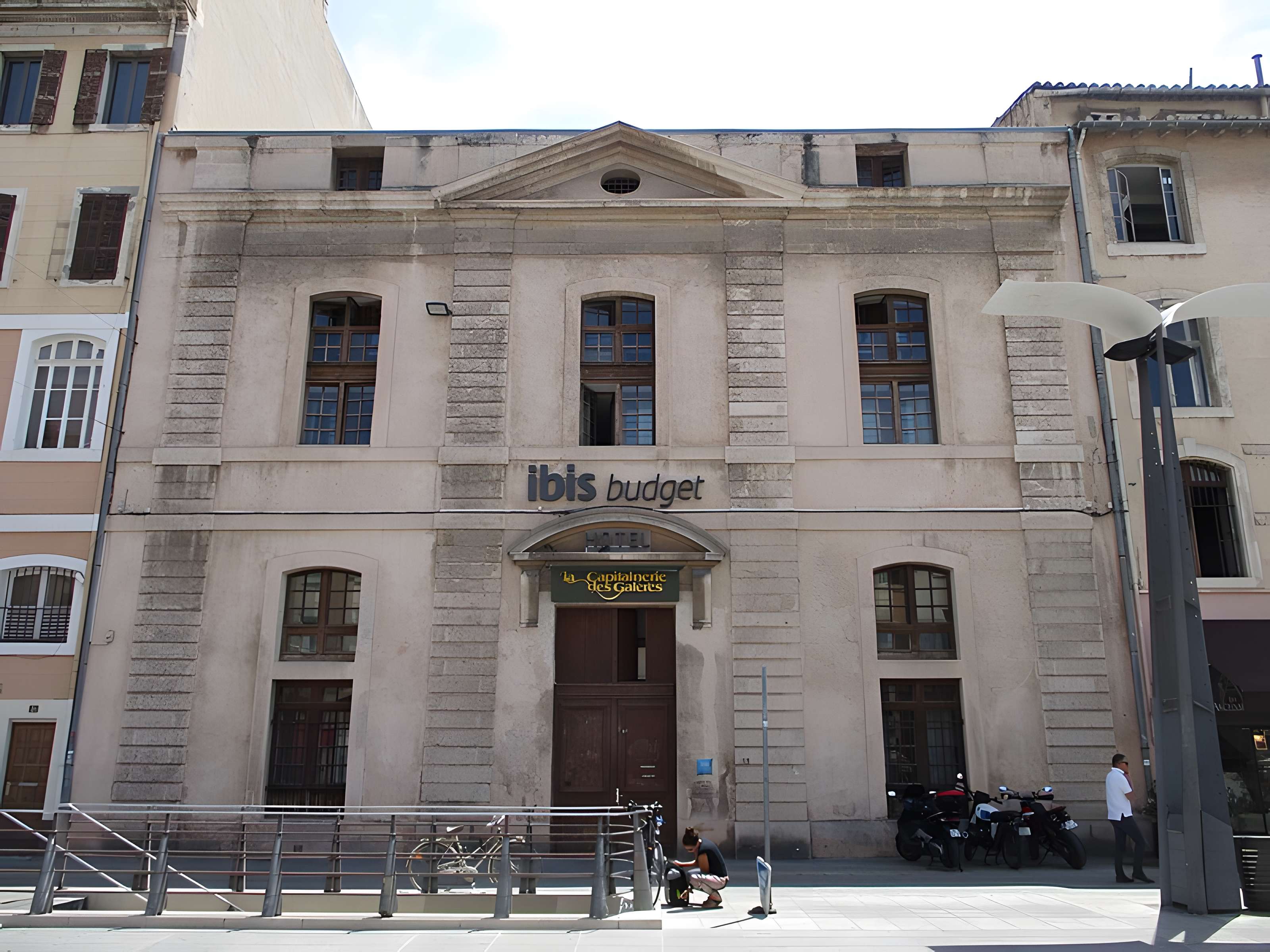 Arsenal des Galères , actuellement entrepôt